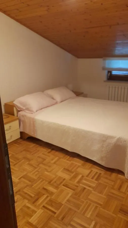 Apartment Maras location